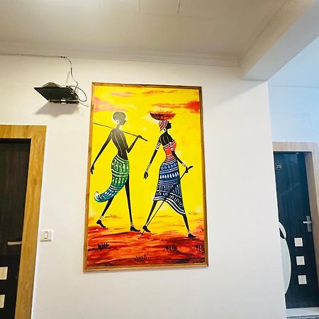 Hotel Vvs Near Delhi Airport 新德里 外观 照片