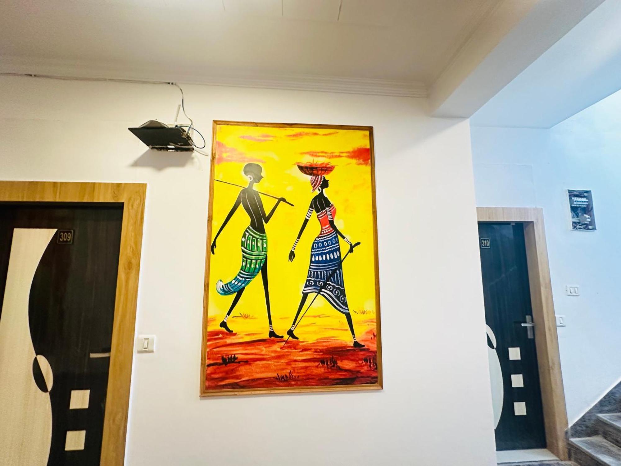 Hotel Vvs Near Delhi Airport 新德里 外观 照片